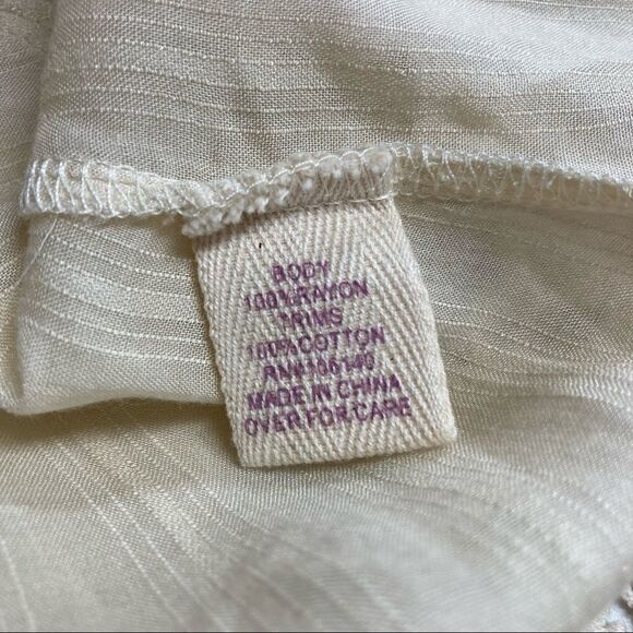 ALTAR’D STATE,Women’s Ivory,Crochet Lace,Long Sleeve,Small Top, asymmetrical hem - Picture 7 of 8